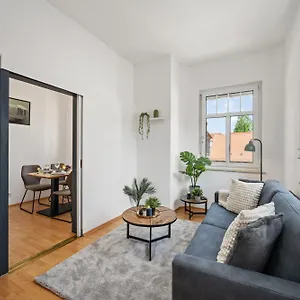  Apartment Modernes Appartementhaus Mit Self-checkin Im Herzen Der Stadt